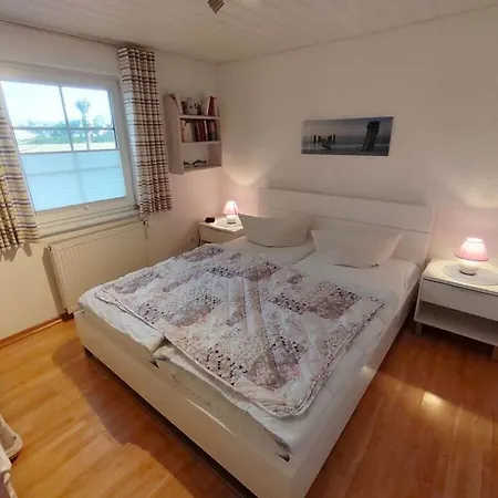 Ferienhaus Red Beech Modern Retreat